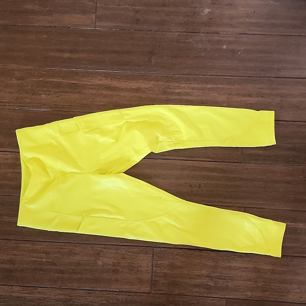 Zyia leggings
